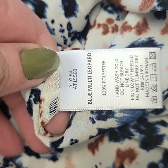 ASTR The Label Leopard Print Blouse L - Picture 7 of 9
